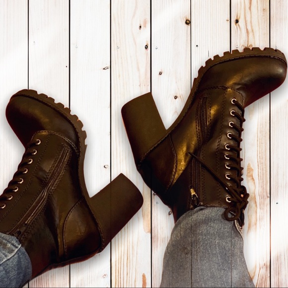 Soda Lug Sole Lace-up Heel Combat Ankle Bootie - Picture 13 of 15